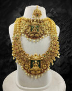 Antique Gold Lakshmi Premium Quality Bridal Set - Image 2