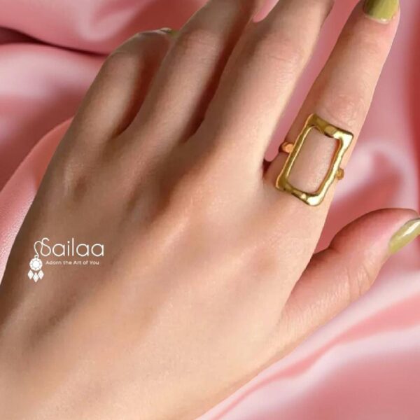 Sailaa Minimalist Tarnish-Free Gold-Plated Geometric Open Rectangle Ring